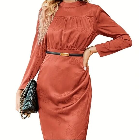 🔥 Satiny Mock Neck Midi Dress - Picture 4 of 6